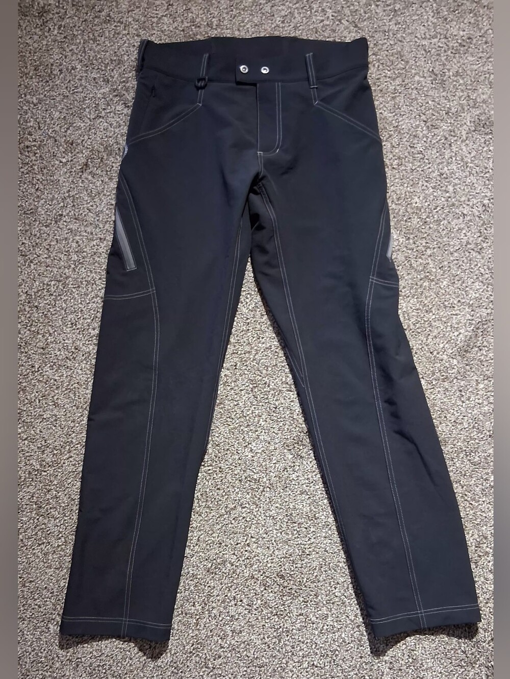 NWOT-Active Hiking Stretch Chinos with Contrast Stitching